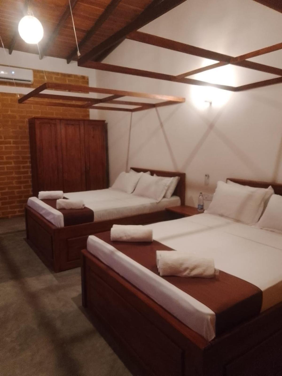 Pinnacle Pearl Hiriketiya 디크웰라 외부 사진